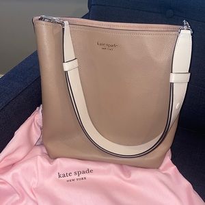 Brand New Kate Spade River Bucket Bag w/ Adjustable Strap